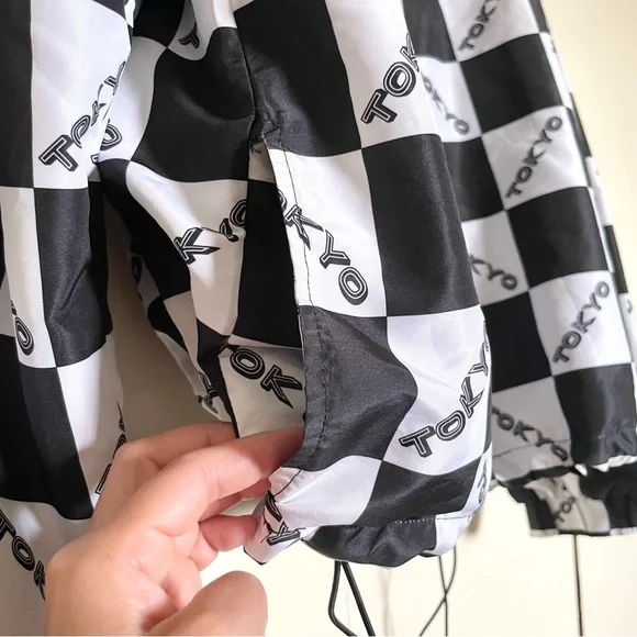 Forever 21 Black White Checkered Tokyo Hooded Windbreaker - Picture 4 of 7